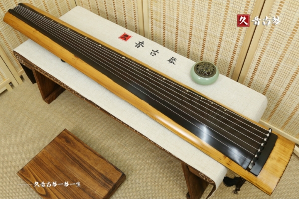 海南藏族自治州高级精品演奏古琴【枯木龙吟式】