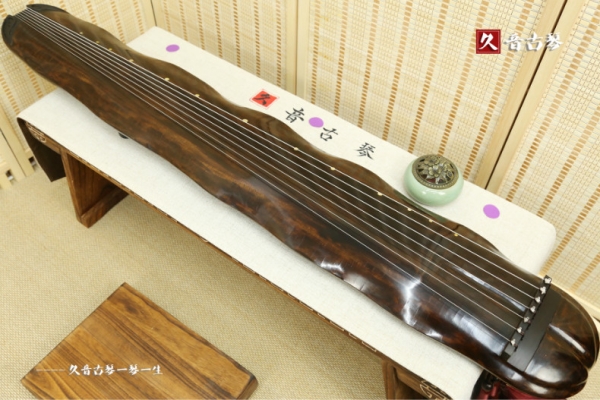 海南藏族自治州高级精品演奏古琴【断纹蕉叶式】
